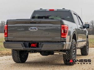 Ford Super Duty Side Steps - Power Running Boards - Lighted - Crew Cab - Rough Country